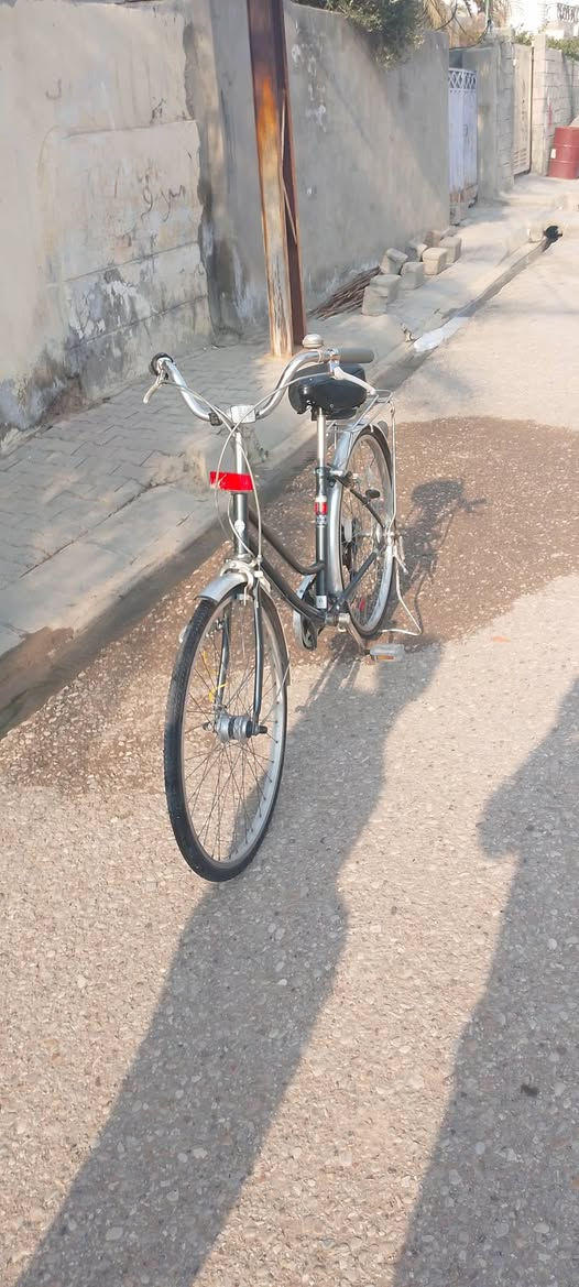 سلام عليكم باسكل للبيع حجم 26موديل2018 السعر 100وبي مجال قليل اي استفسار الاتصال على الرقم ***********
