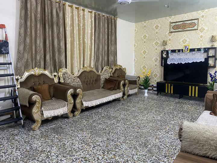 بيت للبيع مساحة 210 قريب ع الشارع بالدوانم قرب محل سمير الخياط كامل الخدمات الاتصال على ***********
