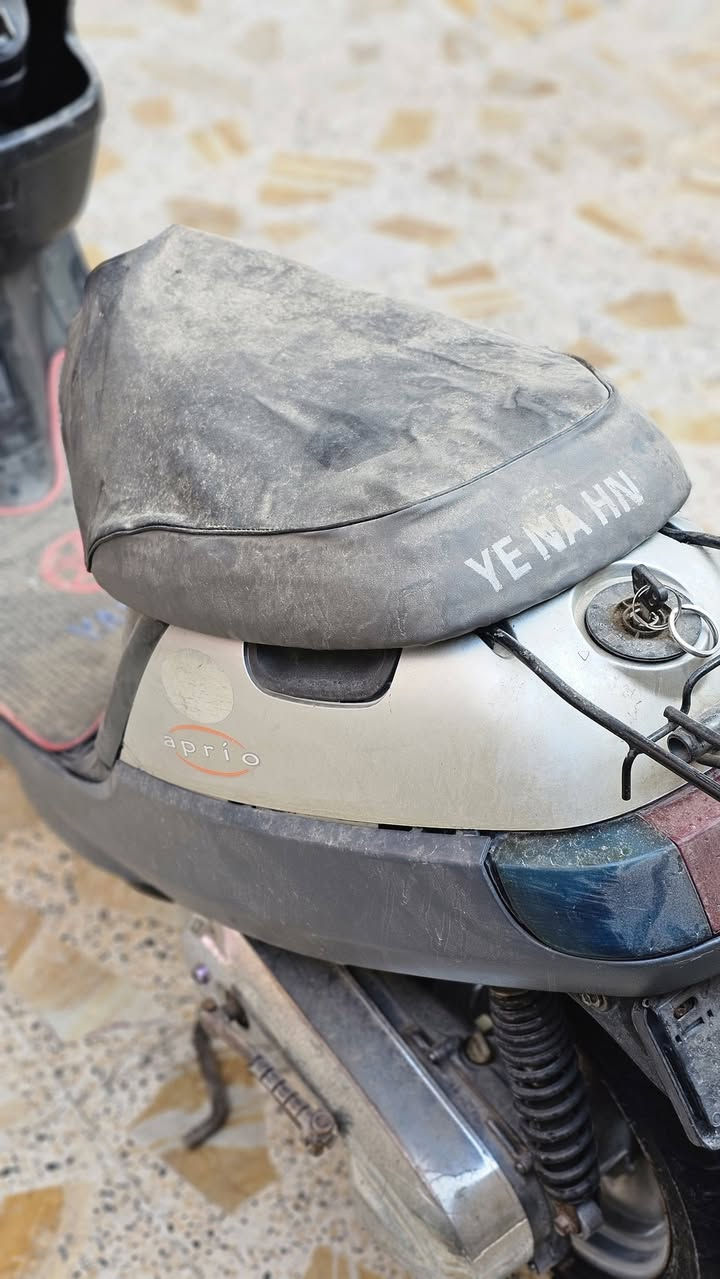 السلام عليكم دراجه زعره للبيع 60 مكفوله دراجه نظيفه اي نقص مابيه وغراضه كله اصلي لايت اصلي اشاير اصلي صفاحيات او ترايش اصلي خشم اصلي تايرات نظاف شرط الدراجه سلف هندر بأي وقت دراجه مال جناي البيع لعدم التفرغ الدراجه ناعمه واي صوت مابيه وكل خلل مابيه جاهزه من كلشي فقط بيه شخوط بالخشم وبالصفاحيات كما موظح بالصوره من اخذته هيج بيه وظايفله قبق هندر رياضي نيكل وكفرات اصلي وبيه فقط الكفر الامامي مرشوش كلير طبقه حمايه من اليابان وشايلن الزكات بس هوه اصلي اني فاتح الكفر وشايفه حبايب الشراي يتصل‎0787 546 2646 وخادم مكاني ديوانيه مركز حي الفرات السعر ب 550 وبيه مجال الي ماعنده ياخذه بلاش ترا غاسله قبل فتره وعايفه بالبيت لعدم التفرغ بالشغل
