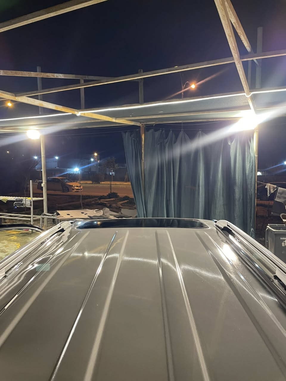 تۆیۆتا لاندکرۆز وەنەوشە مۆدێل 2010  هەشت پستۆن کامل کراوە بە 2021
سەیارەکە بێ ڕەقەمی دوبەیە مەنەفێستی ئەسڵیو رەقەمی دوبەی لەگەڵە برانەوە مووس بەشورت
سەیارەکە کامل بۆیاخە شوختی پێوە نییە زۆر تازەو جوانە 
فول مواسەفاتە مەکینەی  نەکراوەتەوە بەشەرت گێری نەکراوەتەوە
یەک دینار مەسرەفی تیانییە  سەیارەکە لەرەسمەکان جوانترە 
نرخ  185 گەڵاو مەعامەلە بۆ زانیاری زیاتر پەیوەندی بکەن 
***********
