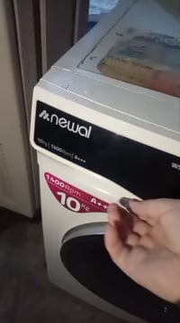 غساله مستخدمه قليل 10 كيلوات بشرط النضافه اي عيب مابيها سعر 550 وبي مج...