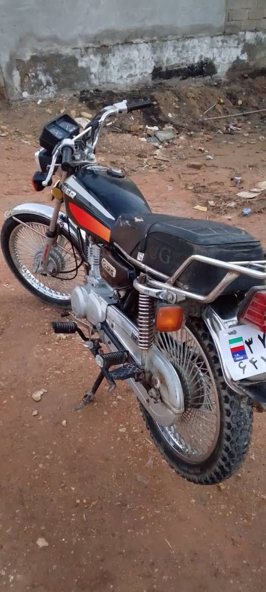 سلام عليكم شباب دراجه موديل ٢٣ اورق استنساخ  مكان الحله الحمزه الغربي الاستفسار *********** 
اخون يمك الرقم تصل  خاص ماجوب
