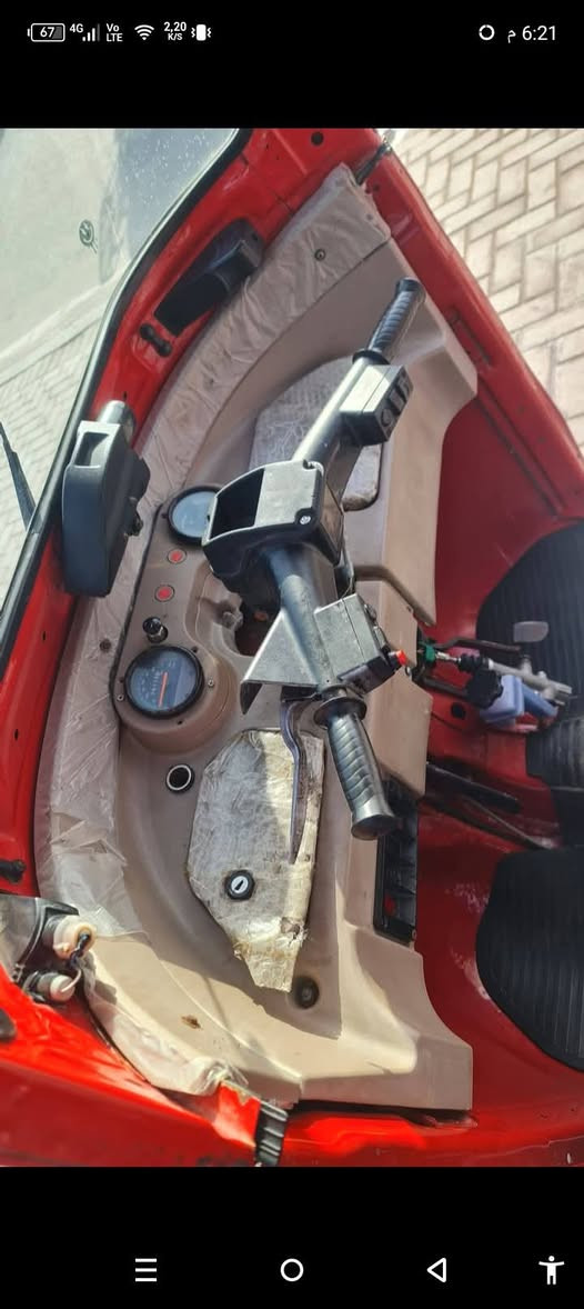 سلام عليكم تكتك 2018 طالعه 2019 سنويه تكتك جاهزه من كلشي تايرات جدد وياله جدد دوشمه توه معمرها كله  جديد السعر 4500 وبيها مجال الرقم ***********
