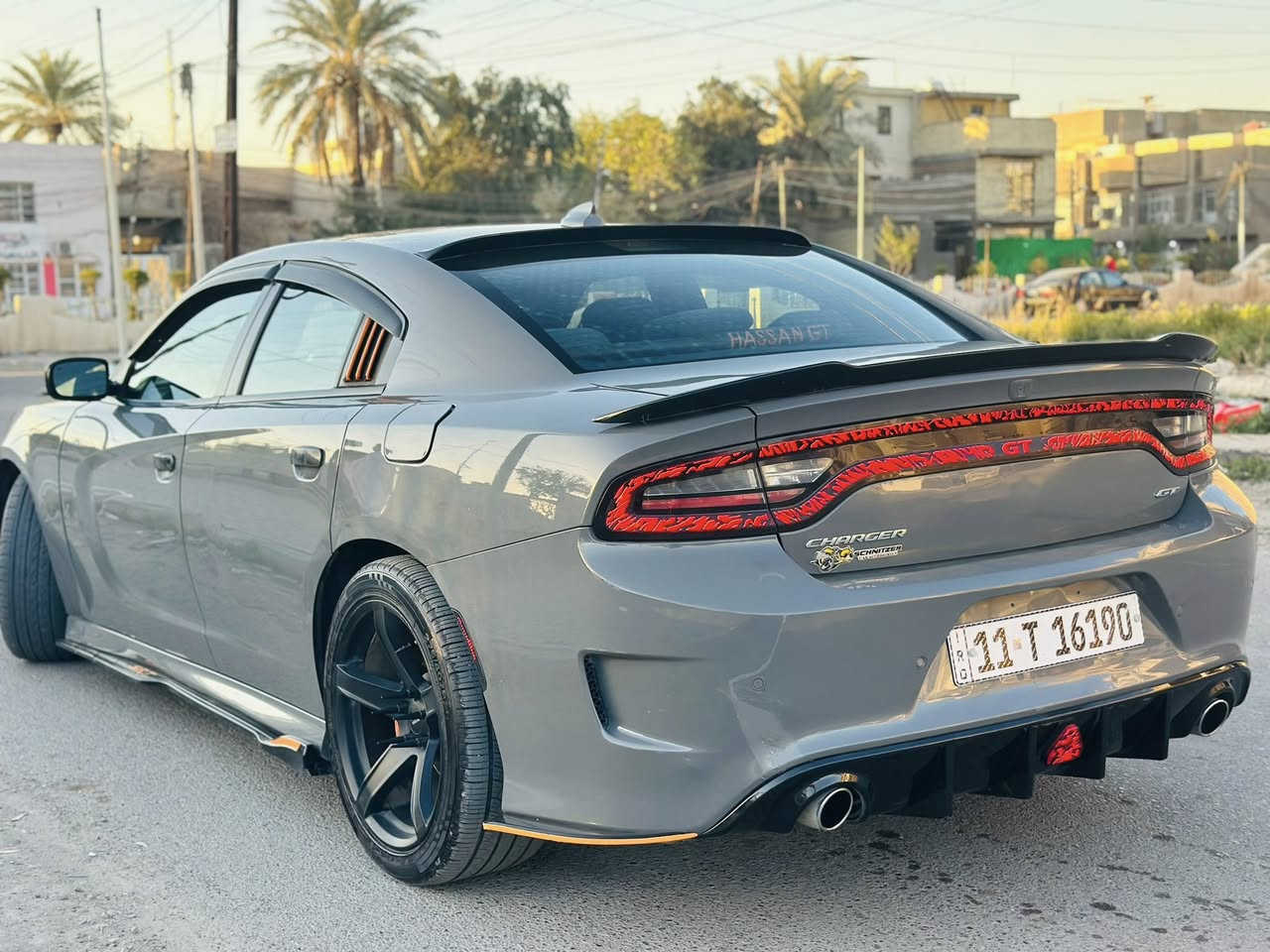 جارجر 2019 GT
تخم تاير جديد تو زايز
كت كامل عليهة
مضخم صوت 
سقف روز
سيارة جديدة ومابية اي نقص 
ماشية 101 
سعر 238 وبيهة مجال بسيط 

حادثة مال امريكا بارد فقط بل باب 
وبل العراق قطعتين صبغ باب خلفي وجاملغ امامي
بدون ايربك  صور الحادث والسونر بل منشور 
مكانهة بغداد يرموك 

 ***********
