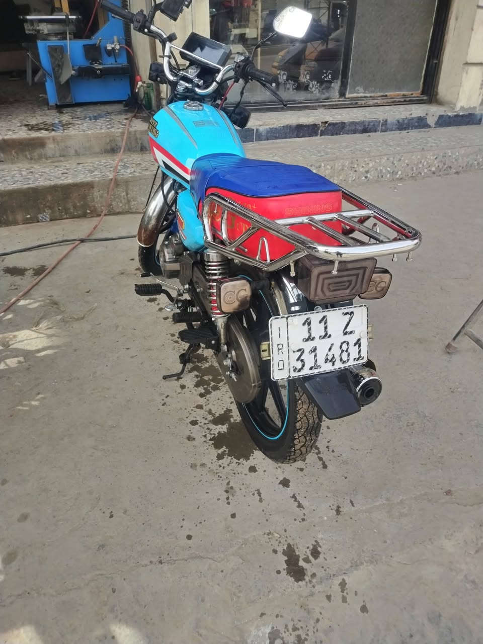 السلام عليكم شاينك موديل ٢٣ مرقم رقم انكليزي لوحتين كفوله مامفتوحه السعر 1650 بيه مجال للطيبين *********** اتصل ودلل
