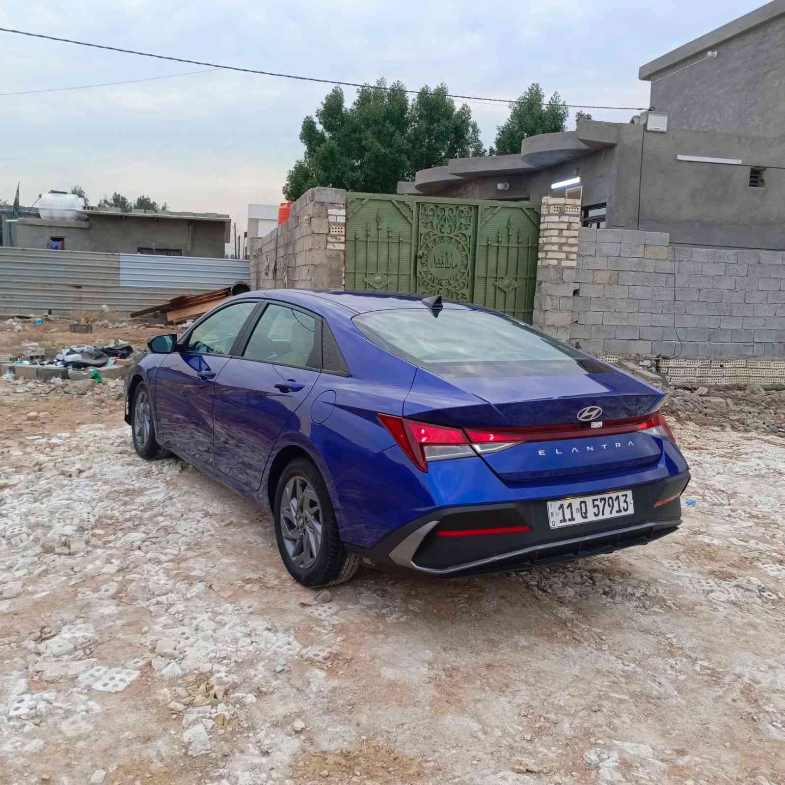 البيع فقط بل اقساط المشتري فقط من سكنة بغداد 

المقدمه 75 ورقه.    القسط الشهري 3 اوراق 

هونداي النترا موديل 2024 وارد أمريكي حادثهه فقط جاملق و بنيد 

باقي السياره كلهه ليبل واحد السياره مكفوله من الضربه و الصبغ و التبديل و الشخط 

حجم المكينه 2000 دوش المرغوب 
.
كير مكينه مكفول صدر أمامي و خلفي جديد تخم تاير جديد تدفئة و تبريد ثلج ماشيه 20 كم 

المواصفات/// تحكم ستيرن جهتين///بصمة تشغيل ///بصمة أبواب 

تشغيل عن بعد/// إشارة ترحيب//// اناره داخليه //

لد نهاري أمامي و خلفي///// نضام توقف ذاتي ////مانع انزلاق 

نضام سبورت ///نضام ايكو ///حساسات خلفيه/////// كامره دواره كروز سرعه ////انضمه قياده/// نقطه عمياء/// رادار امامي و خلفي

 قياده ذاتيه/// شاشه دجتيل 

السياره بسمي رقم بغداد الجديد هزه جديده السنويه ل 2030

تحويل مباشر 

العنوان بغداد الرستميه 

للإستفسار ***********    ////////////***********

كل تفاصيل السياره بل منشور سونار و صور الحادث 

الشراي يتصل و يدلل
