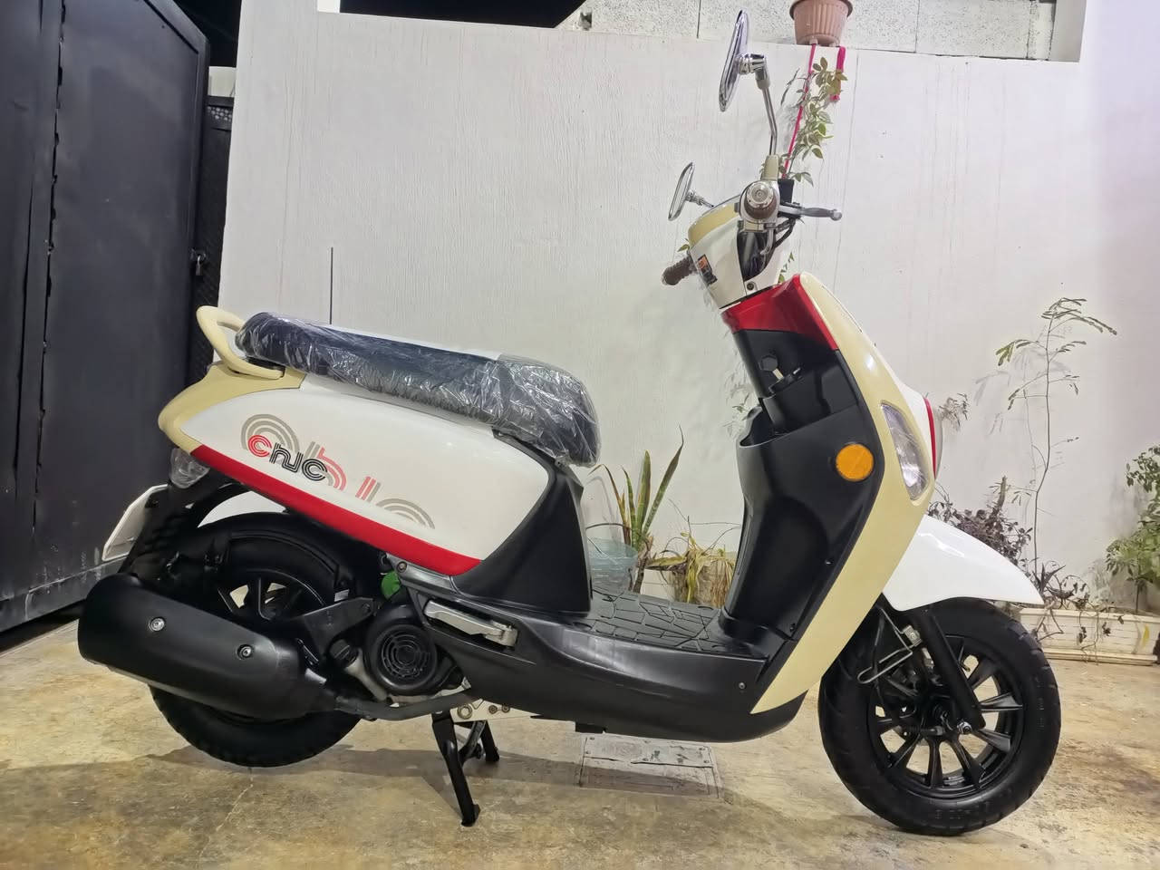 سلام عليكم 

للبيع پولیسی S شريكه ZKH باب اول اصلي 
موديل 2025 بعد جديد ماشي كلش قليل 
مستخدم قليل بعد بل كارتون 📦📦 
شاشه بصمه دراجه ياباني لوك 
نشاط فول دراجه 
سعر تعال خاص شراي خابرني 📞 

مكاني كركوك ❤️ 

***********
***********
