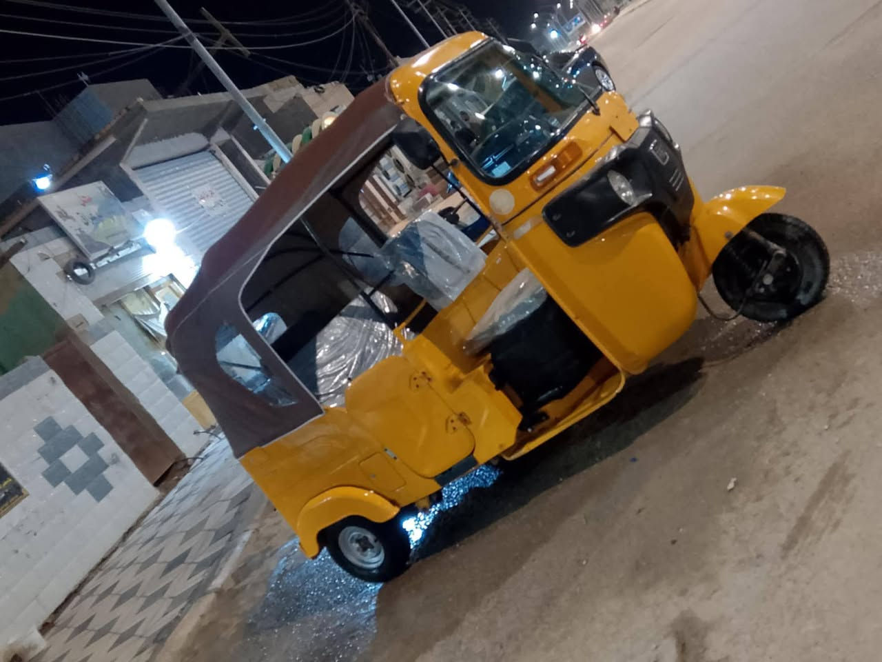 سلام عليكم تكتك البيع واحد عشرين وراق وكيلة شاكر ابو المجر سعر 6وبيه مجال حك جيه ***********
