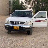 نيسان • ١٢٥ • كالار