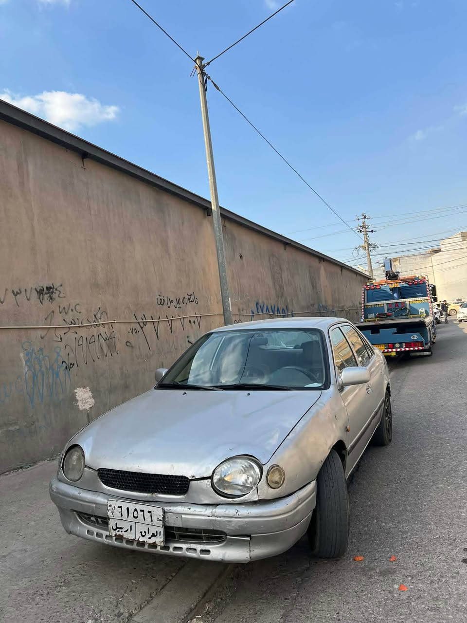 کرۆلا مۆدیل ١٩٩٩ کابرێتەیە سیارەکی توند و تۆلە گێر و مەکینەی بێ عەیبە سوکان پاوەرە براوە و لێدرانی قورسی نیە 
نزیک ملیۆنەک غرامەی لەسەرە ٢٥وەرەقە قفل قفلە 
*********** أربيل, العراق
