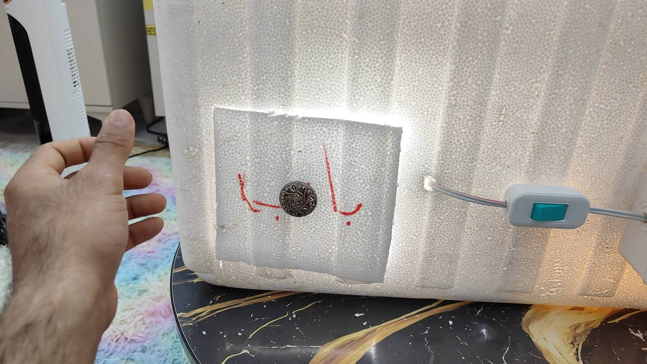 متاح فقاسه + حاضنه جديده الحجم. الكبير تاخذ 100 بيضه  مفوله وضمان التفقيس سعرها قفل 89 
***********
