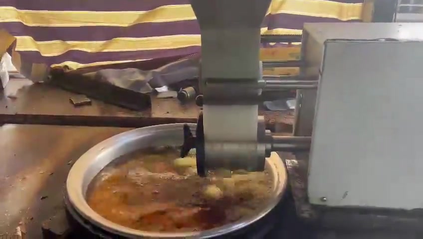 #أكرم وجاسم صيانه كافة معدات مطاعم بغداد شارع نضال *********** قرب مستشفى بغداد الاهلي
