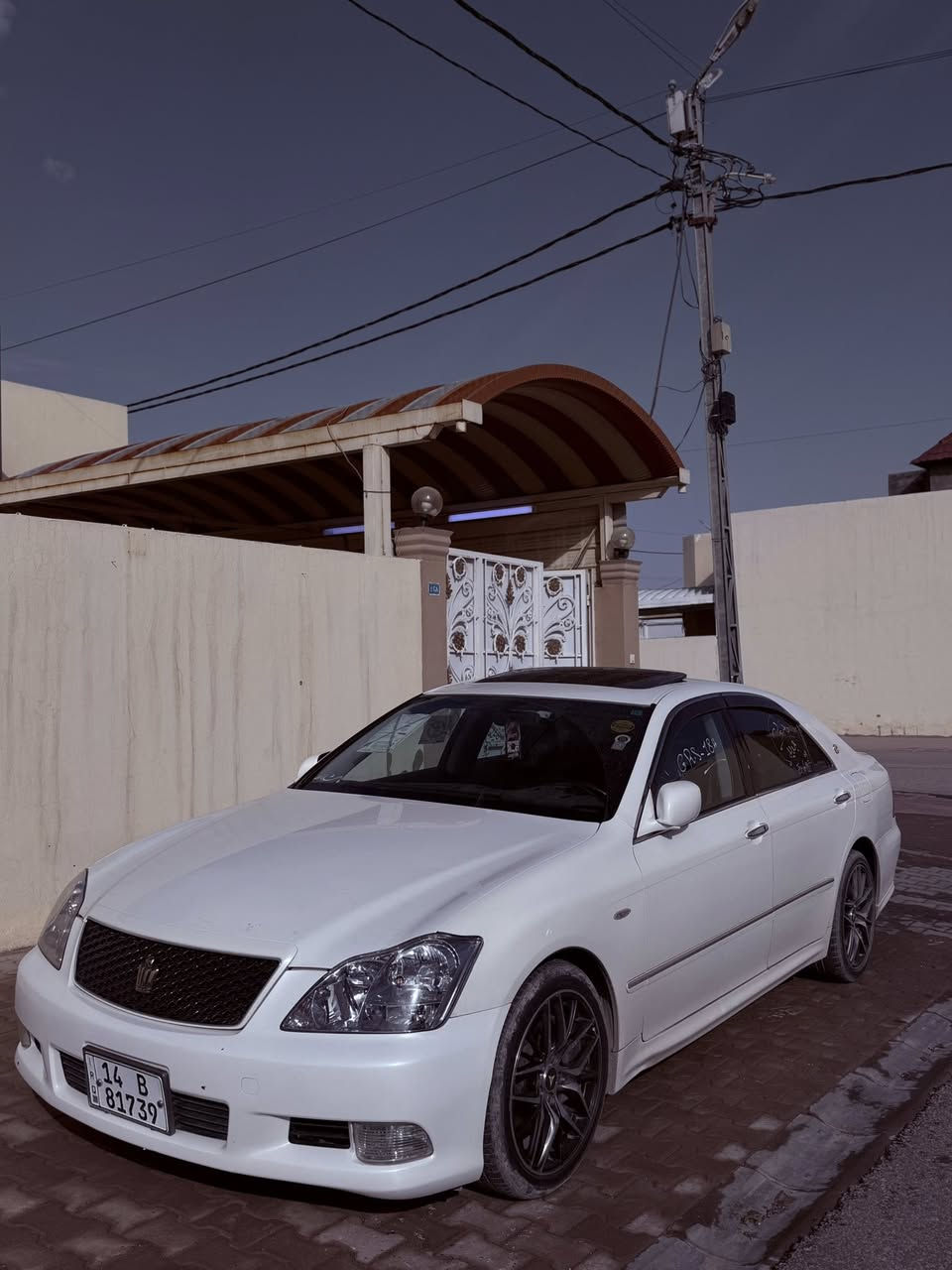 سلام عليكم
للبيع تيوتا كراون شاهينة 2006 بصمة رصاصي شاصي 184✈️

سيارة جديدة كارتون دخول جديد مزايدة ثاني اداورلك رقم بصرة انكليزي شرط المداور بكل المحافظات سنوية لغاية 2030

كفالة عامة ماعدة دحجة جوة جوملغ الخلفي وصبغ عام تغير لون

الموصفات👇🏻

فول كرستال اصل 

فتحة سقف 

حجل كامل رياضي اصل

 لايت 3 قطع دوار

داخل جلد اسود

كشنات تدفئة تبريد 

تبريد قطعتين

حساسات امامي خلفي 

كامرة خلفية

خريطة ملاحة

تخم تاير ويل رياضي بل كارتون 

عتب علامة كراون

أربع كشنات كهرباء

مري كهرباء

والسيارة معايزة ولا برغي جديدة معنة الكلمة

والسيارة بالوقع أجمل من صور

العنوان النجف الأشرف 

السعر: 175 وبيها مجال

***********
