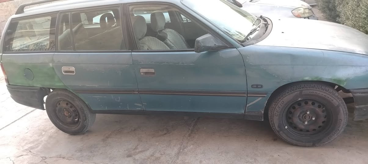 اوبل استرا موديل 93 بأسمي رقم بغداد دولي سياره بلاديه بس جارده مكينه 1600 نوزل جام الامامي كهرباء السعر 36 وبيها مجال المكان سامراء معرض الزيتون للتواصل عل الرقم ***********
