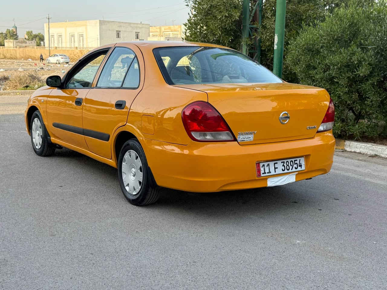 السلام عليكم 
سني ياباني 2011 كير عادي محرك 1800 قبغ اسود كير ومحرك مكفولات صدر نضيف تخم تاير جديد كهربائيات جاهزه تدفئه+ تبريد سياره بدون نقص بيه صبغ ثلاث قطع بيبان و جاملغ بدون دواخل السياره معروضه ب ( 85$ ) وبيه مجال بسيط مكاني بغداد الكرخ للاستفسار *********** بغداد, العراق
