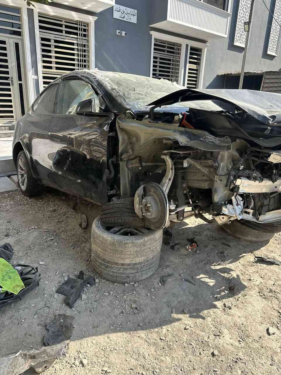 السلام عليكم بيع فقط بيع مستعجل وبسعر مناسب تسلا Y 2024 اون لاين بطاريه كبيره دبل ماطور على حادثهه كارت مابيهه  مكان سياره بغداد حي البنوك خاص ممتواجد اتصال او واتس اب 
***********
