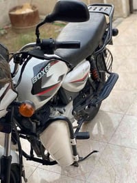 دراجه بوكسر كلاسك رقم وسنويه بغداد شرط تحويل جاهزه اي نقص مابيه مديل 2...