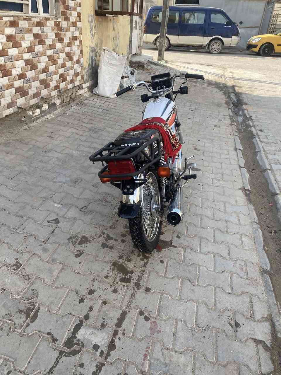 السلام عليكم دراجه تايكر سونك موديل  ٢٣ طالعه ب٢٤  وكيل العارضي أوراق كامله كهبايات  كله شغاله مكاني حي ميسان النجف الدراجة جديدة ***********
‏السعر 750 وبيها مجال بسيط ملاحظة دراجة ما عايزة أي شيء كله شغال ￼ أوراق أصولي و باسمي وكيل العارضي ￼￼
