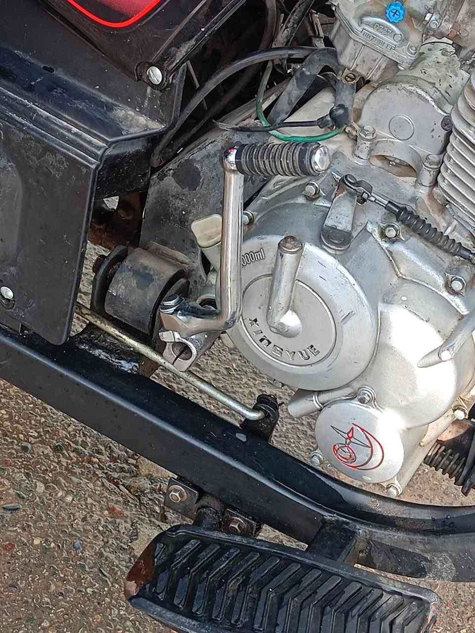 السلام عليكم شباب عندي ستوته للبيع السعر مليون 500 مكاني حي القدس ***********
