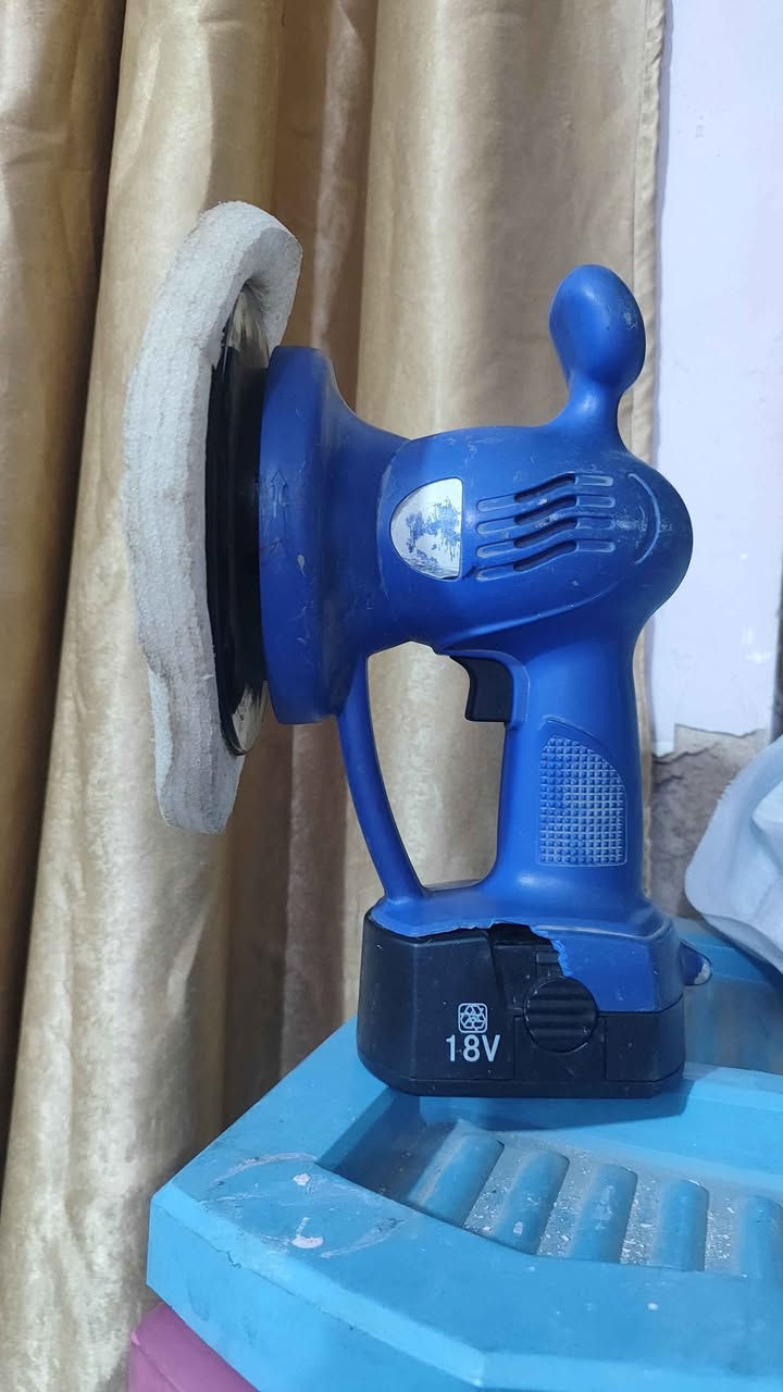 كوسره بوليش مال باله شغاله بس بطاريه عاطله بدون شاحنه أبيعها على وضعها بسعر 9الاف مع التوصيل بغداد, العراق


**إذا كنت صاحب هذا الإعلان وتريد حذفه لأي سبب، رجاءا أرسل رسالة إلى الدعم الفني**