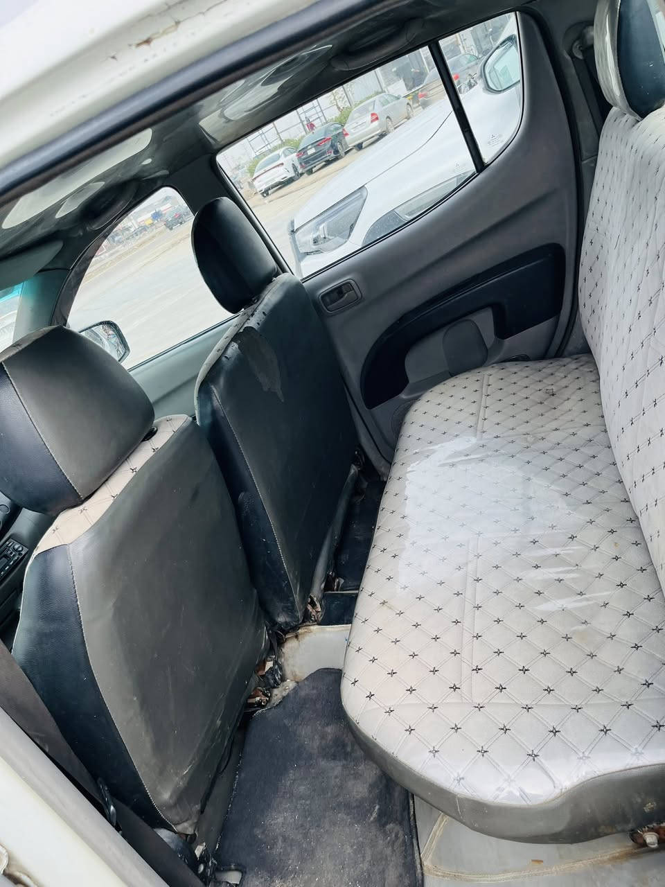 السلام عليكم ميشتبوشي 2007 محرك وكير مكفولات محور اتوماتيك ياباني رقم بغداد سنويه ال 29 تخم تاير صدر جديد تبريد ثلج صبغ حزام السعر 67$ المكان واسط الصويره لاستفسار ***********
