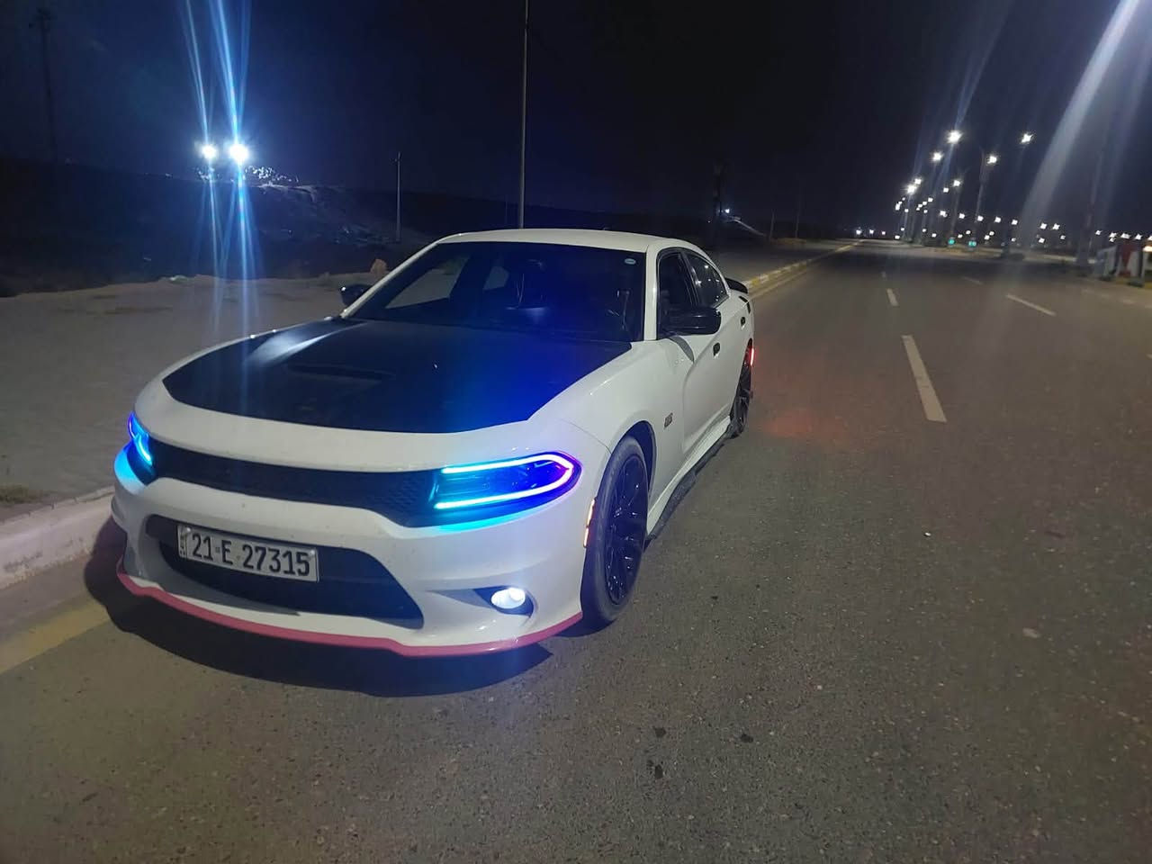 السلام عليكم جارجر مديل 2015 اصل موصفات SXT طابه كفاله عامه من كلشي بل عراق بيه صبغ قطعتين ولبنيد ودعاميات محدثه SRT لغود وشواصي كفاله مكينه وكير وكسل وحداديه وتبريد مكفولات مكينه 3600 تويل سياره جاهزه من كلشي وعليه يدامه من كلشي رقم سليمانيه بسم كردي تحويل لو وكاله حاضر سنويه 2028 تنتهي مكاني بصره ام قصر سعر 165 
***********
ملاحضه انه مكلف بل نشر
