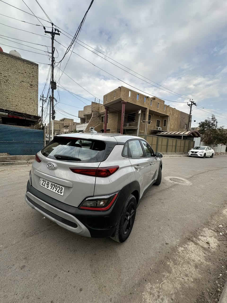 السلام عليكم
هيونداي كونا 2022 
لون اسمنتي مميز 
مكينه 2000 دوش مكفوله 
كير مبدل إلى AT مكفول المرغوب 
حداديه جديده 
رادار امامي 
شاشه جبيره 
مثبت سرعه 
تحديد مسار
انضمه قياده 
سياره جديده واحلا من صور 
حادثها 4 قطع جاملغين وباب سايق حادث بسيط وبيها شبر تعديل بسيط بل لغد الايمن اثر حادث امريكه 
سياره رقم اربيل تريد تحويل تريد وكاله عامه 
مكاني بغداد الامين ثانيه 
السعر 140 وبيها مجال 
رقمي ***********
