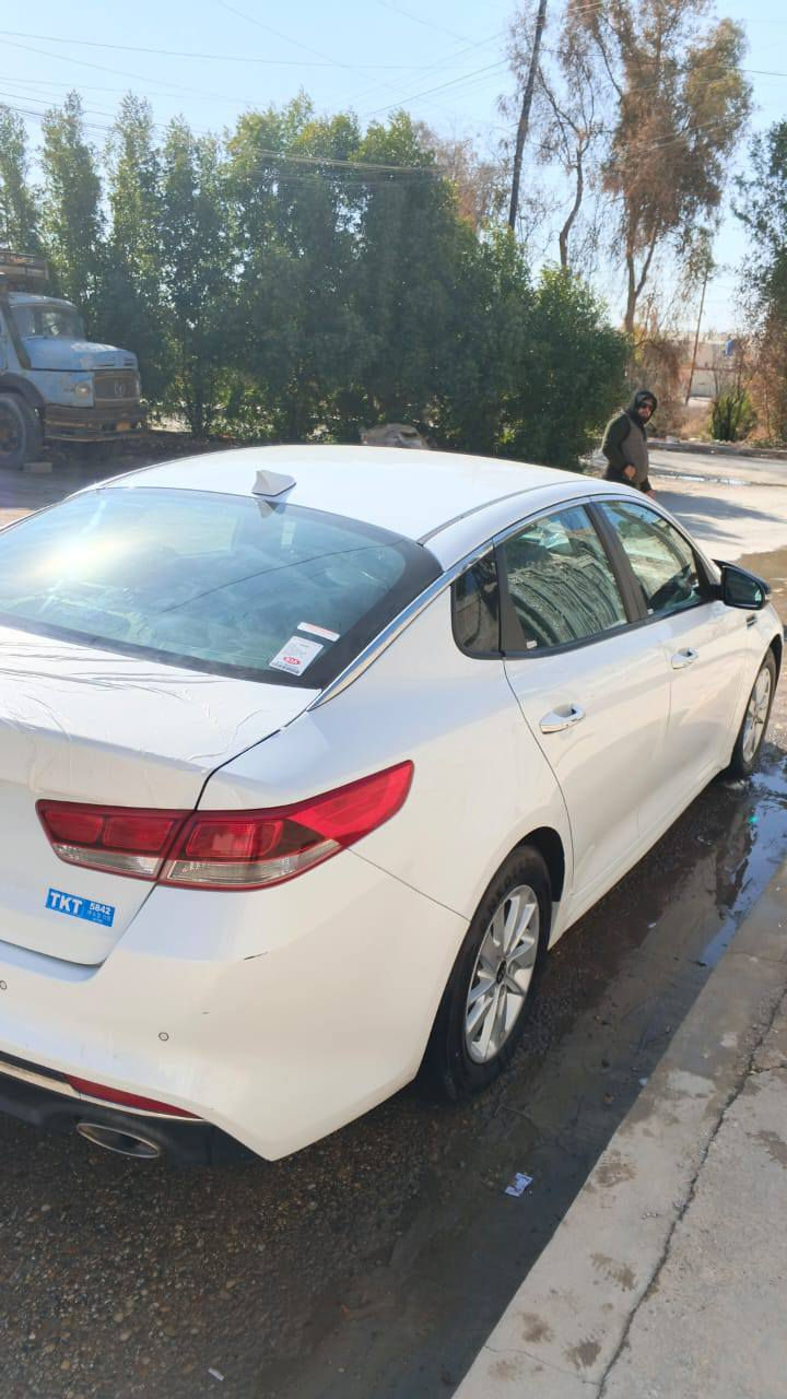 سلام عليكم سياره اوبتما امريكا فئهFE ملاحظه سونار 
مرفوع وياه بل صور 

لبيع
سياره جاهزه من كلشي وبل واقع احله من لي بل صوره تجي وتشوفه بعينك رقم بغداد جديد تحويل ثاني يوم 
سياره فول مواصفات ماعده بصمه وبنوراما 
موديل /2018
محرك/2400
حداديه امامي /100/100
حداديه خلفي /100/100
قطع تبريد /واحد 
تحكمات كله شغاله 
ليتات /فول 
تادفه +تبريد 
السعر /135$ وبيه مجال 
مكان سياره /الرمادي 5كيلو
الاستفسار واتصال على  الرقم /***********
