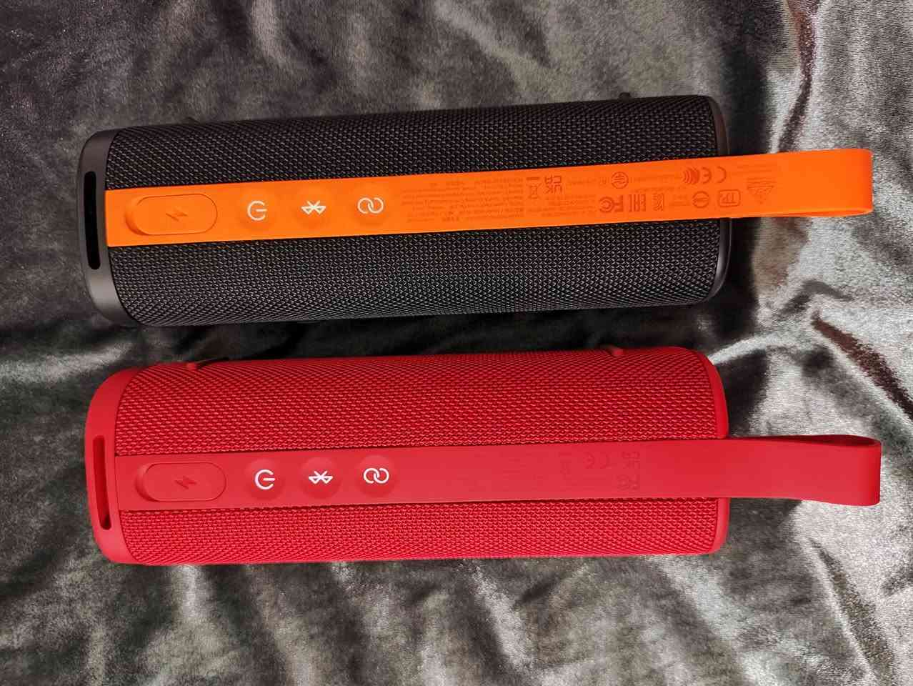 متوفر سبيكرات شاومي قطعتين جدد لوك بس بدون كراتين الحلو بيهن نفس موديل يعني تكدر تربطهن سوء ويخرجلك صوت واحد قدرة سبيكر واحد 30 واط يعني إذا تشغلهن ثنينهن 60 واط بطارية 20 ساعه كلش زين صوت نقي واضح وعالي اعتبره منافس قوي لسبيكرات جيبئل سعر قطعتين 80 سعر نهائي بدون عملة توصيل موجود كل 🇮🇶 العراق


**إذا كنت صاحب هذا الإعلان وتريد حذفه لأي سبب، رجاءا أرسل رسالة إلى الدعم الفني**