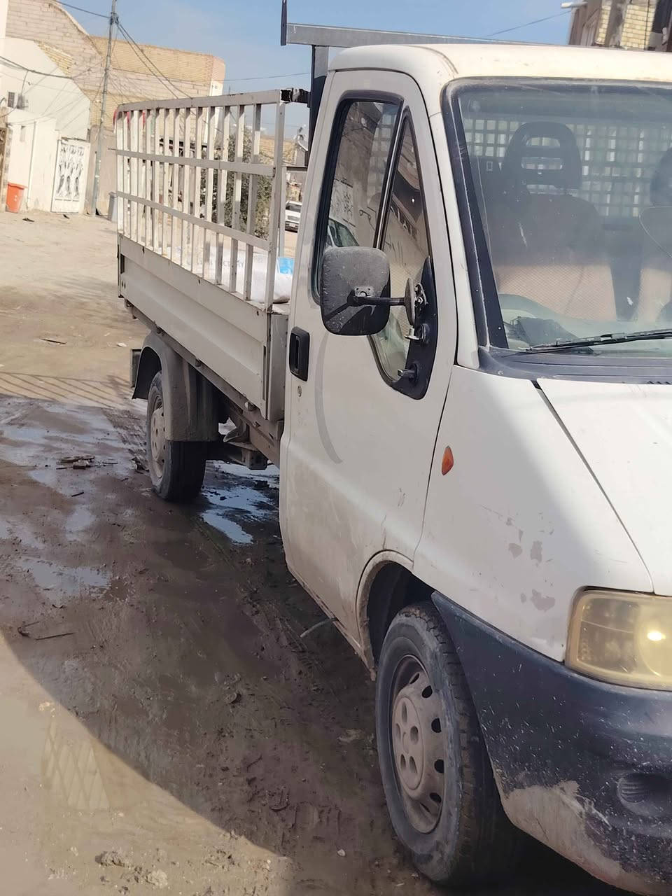 سلام عليكم سيارة افيكو موديل ٢٠٠٠ سيارت مزاد بيه مكينه كورله *********** نجف النجف, العراق
