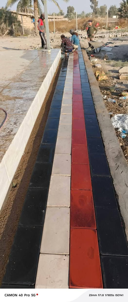 متوفر كادر عمل بغداد
نشتغل انواع الارصفه شوارع حدائق مدارس دوائر 
 سعر (المتر 3لاالف وبيه مجال)/  يوجد كرسته وعمل بسعار مناسبه وجميع المحافضات***********
