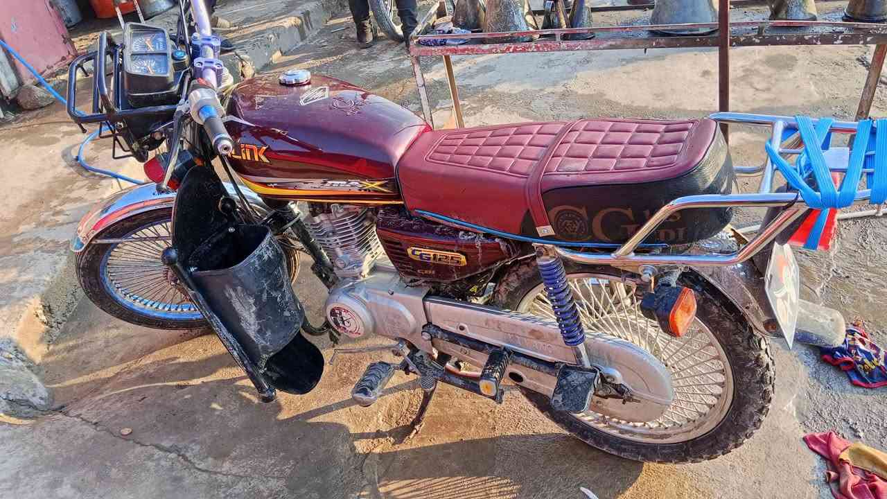 تايكر 21 مبدل بستن منفيس موجود الأيمن 17 تموز شارع 60 السعر 500 بي مجال قليل ***********
