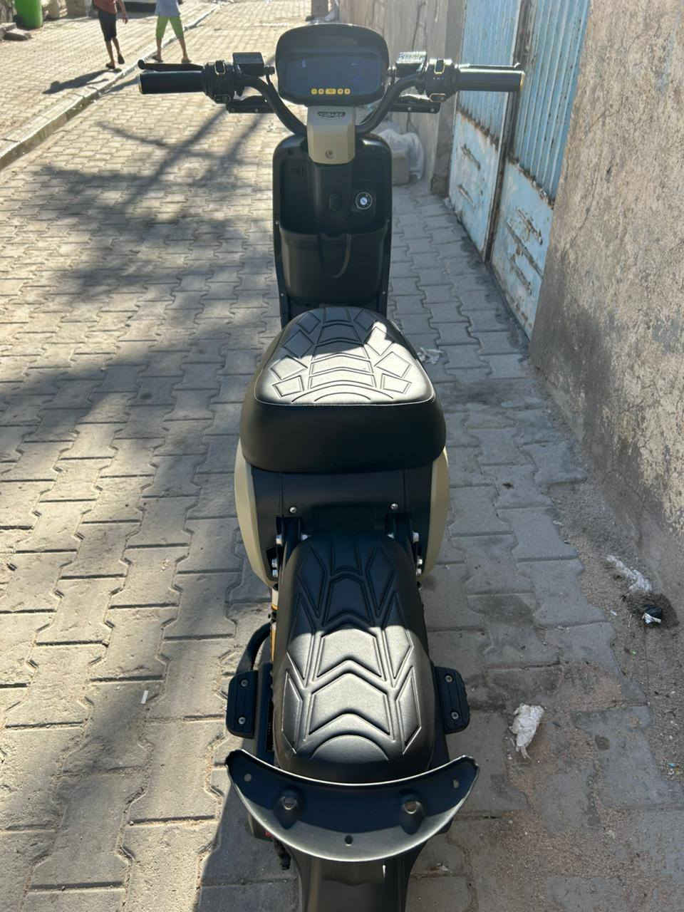 للبيع R9الدراجه جديد مكاني بصره
التواصل مع راعيهه***********
السعر 500
