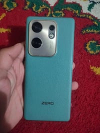 انفنكس زيرو 30 • ٢٥٦ • ٨+٥ رام