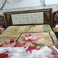 غرفه نوم نصيفه6قطع معه2جرابي ام النفر كلهن 450وبيهن مجال للاستفسار0770...