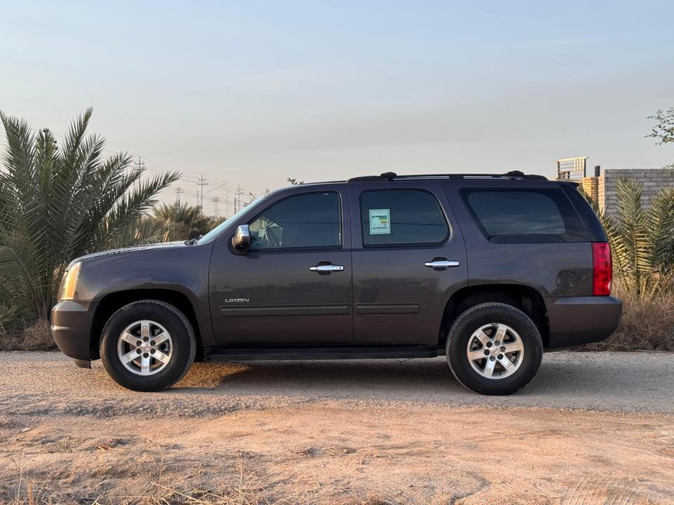 السلام عليكم للبيع GMCيوكن 2010 خليجي كفاله عامه ما عدى ارباع البيبان صبغ مكينه كير تبريد حداده تخم تاير بلباكيت السياره جانيها من زمان ومجهزها عله آخر حبايه رقم بصره بسمي تحويل السعر 185. مكاني بصره قضاء المدينه 
اتصال***********
***********علماً مكلف بلنشر
