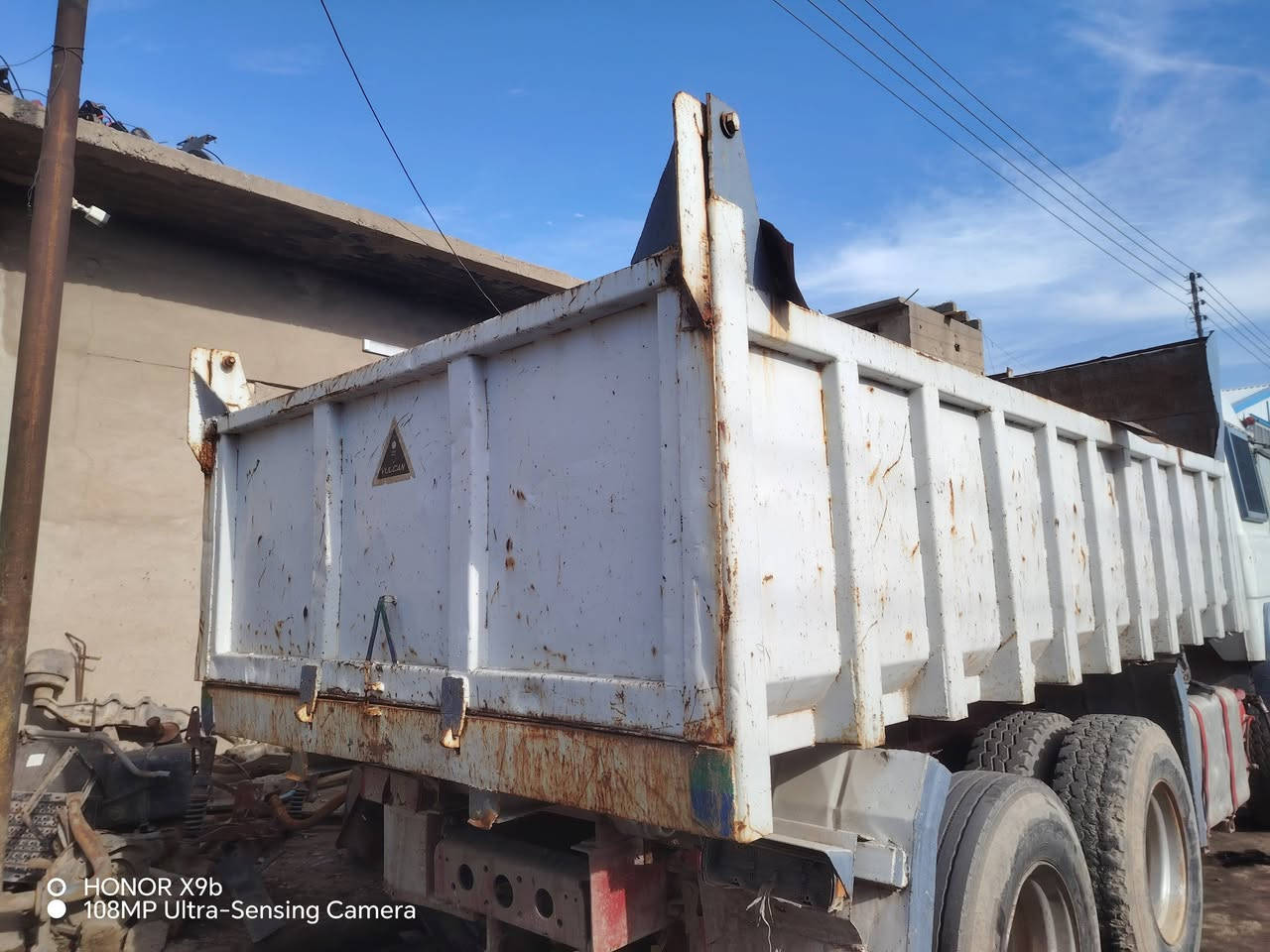 ***********
***********
