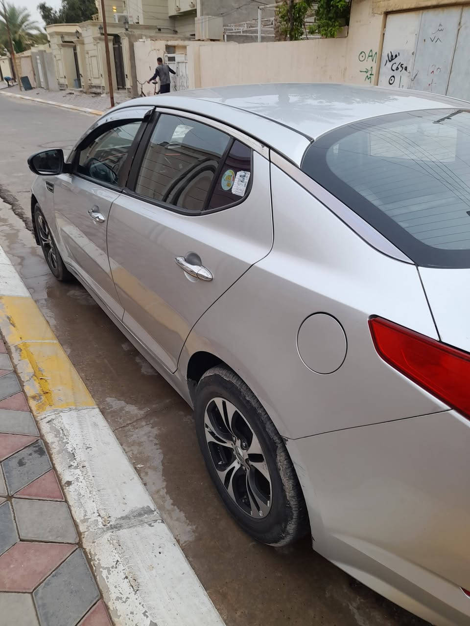 كيا اوبتيما موديل 13محرك 2000دوش بيها قطعتين باب وجاملق تبديل قطعتين تبريد رقم بغداد الاماني مشروع وطني السعر 108وبيها مجال بسيط العنوان تكريت القادسيه رقمي *********** بيع مراوس حسب القناعه
