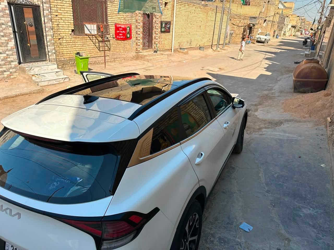 كيا سبورتج هايبرد البيع
المواصفات بعد بيه هواي موصفات
المكين 1600T
كير مواويس
بصمه 
بليرامه
خمس كامرات
جنطه شفط
حساس مامي خلفي
كشنات تدفئه
خمس مقاعد 
تشغيل عن بعد
سياقه ذاتيه
نضام سبورت يكور 
تحكم ستيرن 
ستيرن تدفئه
ماشي 55KM
السعر 215 $ وبيه مجال 
مرقم بغذاد بسمي 
مكان سياره بغذاد المدينه الصدر 
حادث سياره جاملغ خلفي وشبر من الباب الخلفي 
التصال ***********

