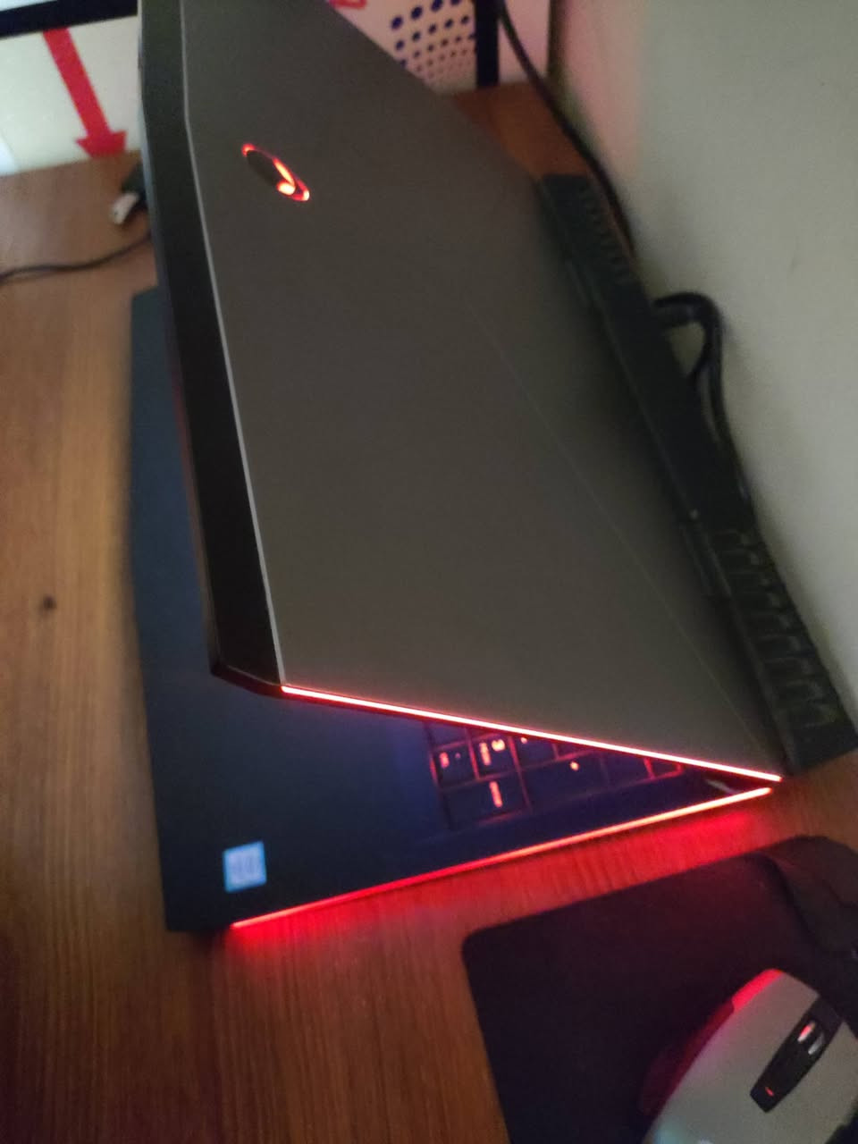 لابتوب الغني عن التعريف الينوير 17 R4

مواصفات ......
GTX 1070 8GB
I7 6700HQ
RAM 16 DDR4
SIZE 17.3 60FPS
SSD M.2 128
HDD 1TB

تحكم كامل بالالوان وتخصص لكلشي لون
السعر 650 الف مكاني الكوت ما عندي توصيل


**إذا كنت صاحب هذا الإعلان وتريد حذفه لأي سبب، رجاءا أرسل رسالة إلى الدعم الفني**