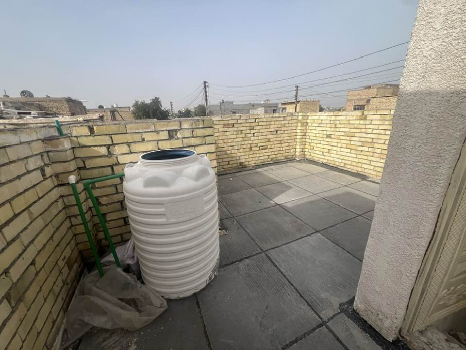 سلام عليكم مشتمل للبيع مساحته 55متر واقع حال 60 ركن على شارع عشرين بناء جديد طابو صرف السعر 40بي مجال بسيط العنوان مشتمل حسينيه الراشديه خدمات مسقط مقابيل حسينيه الزهراء رقم الهاتف ***********
