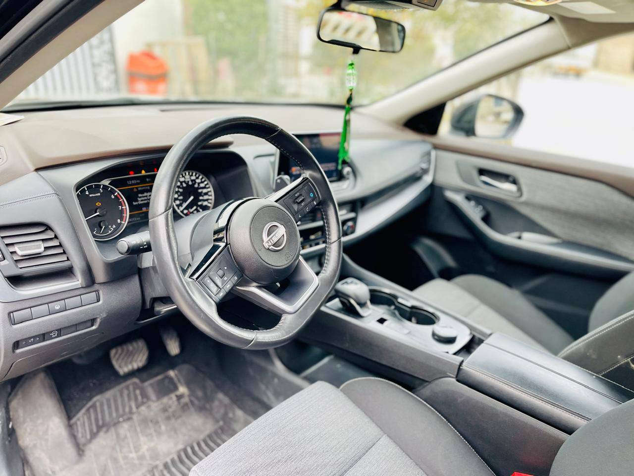 نيسان رؤگ موديل 2023فول مواسةفات يةك پارچةي هةية بي ناوگرتن ***********
