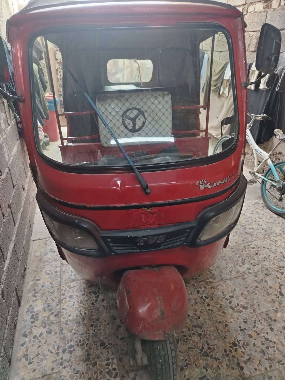 تكتك تي في اس 2018 بدون أوراق اتكفل سرقه وعشاير
محرك 22 كهرباء شغاله دبلات لوي تايرات كلهن جدد
*********** سعر 2500
