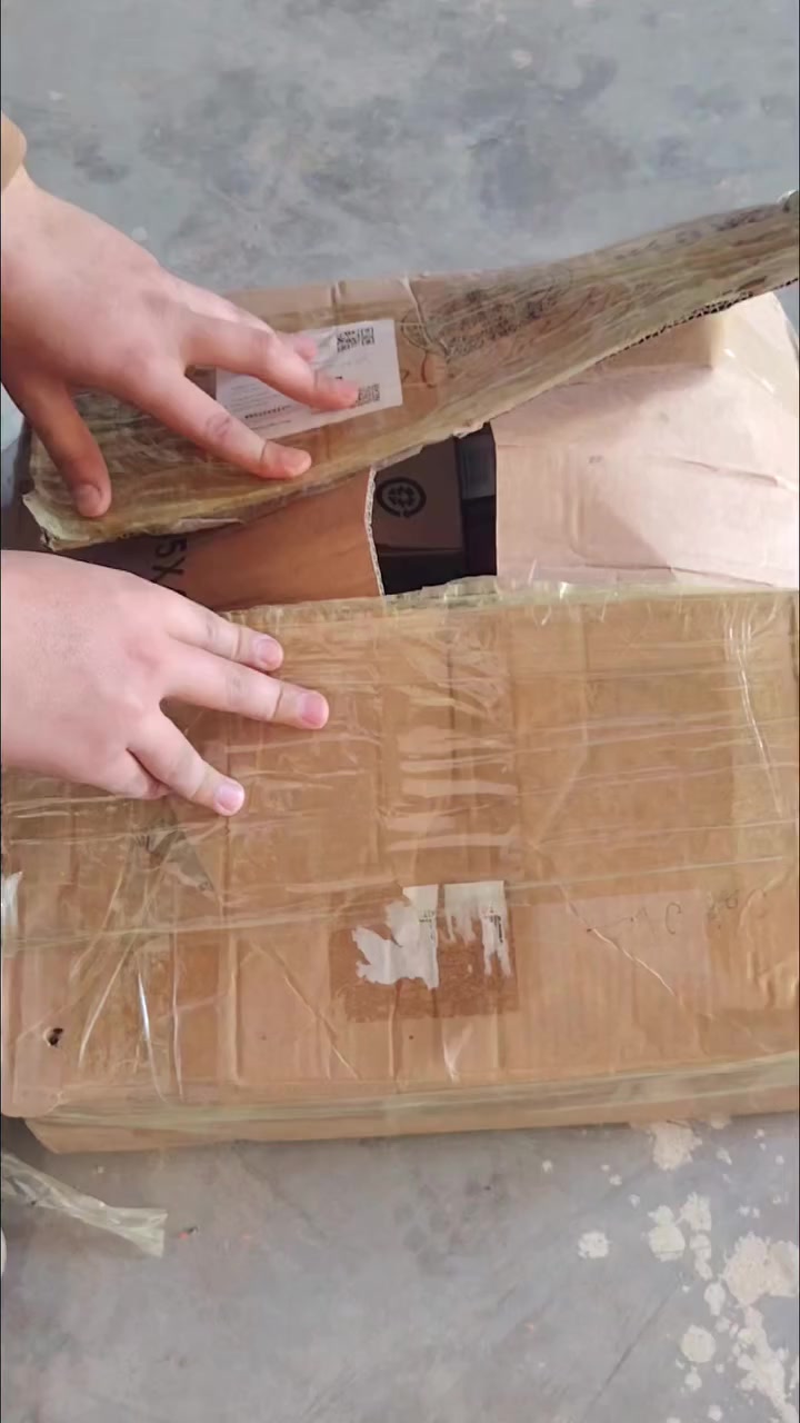 #جاجر #جيب_شيروكي  #جالنجر_جارجر_أوباما_جيب_دورنكو


**إذا كنت صاحب هذا الإعلان وتريد حذفه لأي سبب، رجاءا أرسل رسالة إلى الدعم الفني**