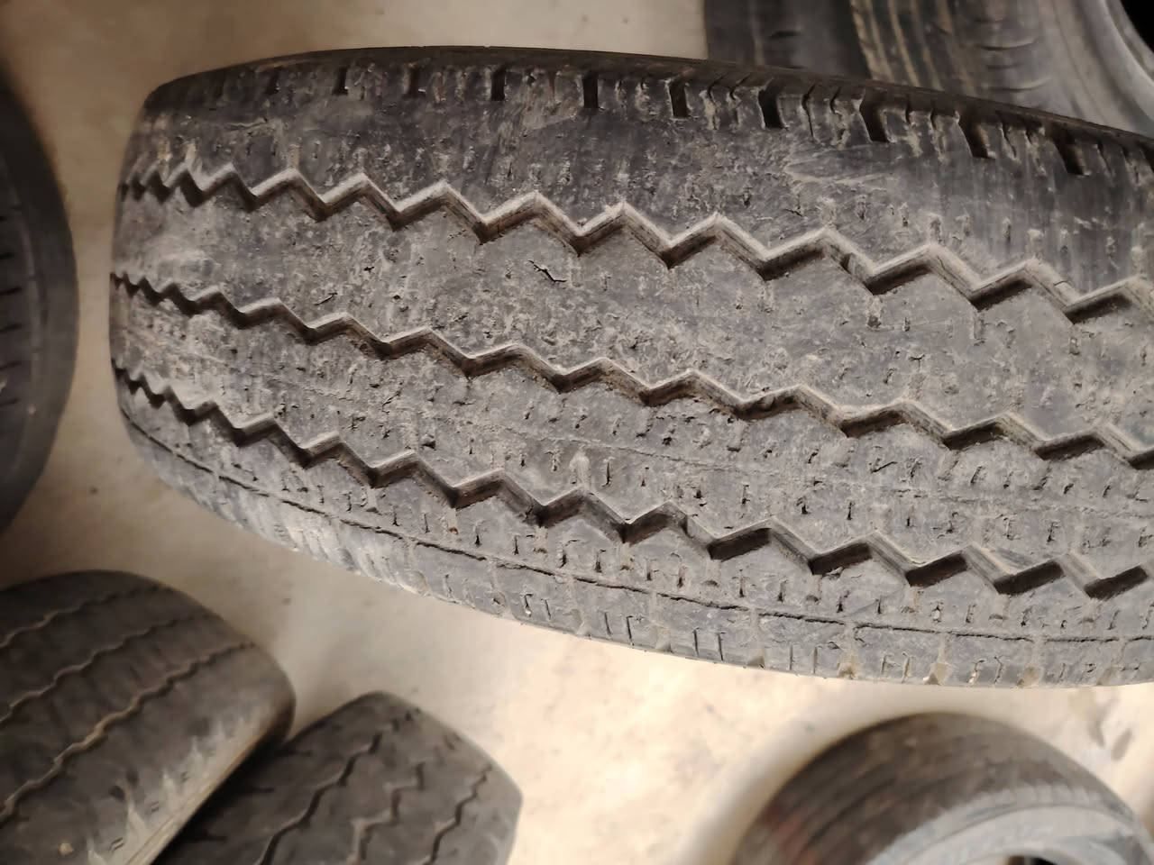 العنوان جنوب الموصل ناحية الگيارة الشارع العام قرب جامع الرمانة للاستفسار ***********
