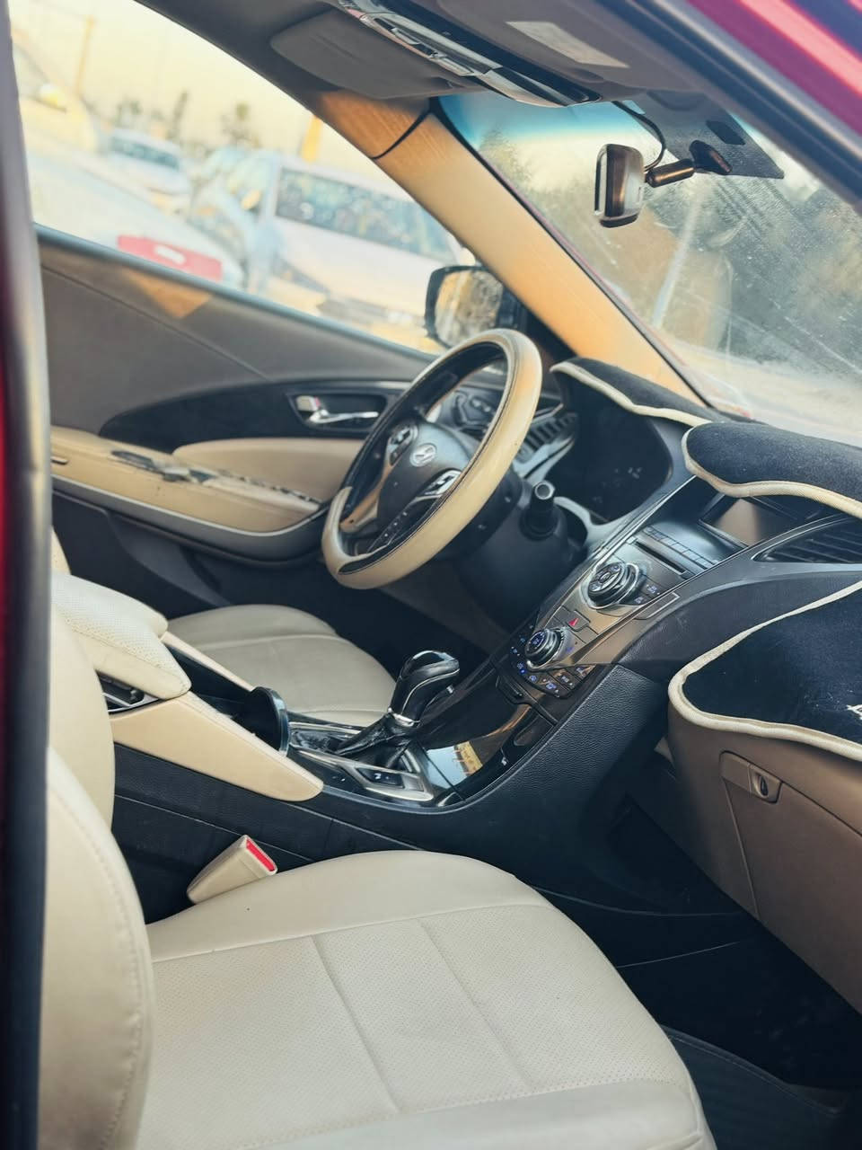 السلام عليكم 
ازيره 2013خليجي
جاهزه  السياره من كلشي
كفاله عامه من عده بارده بسيطه 
رقم بغداد بسامينه تحويل ثاني يوم🥇
المكان بابل الشوملي قرب السيطره معرض سيد حسام الشرفي 
الاستفسار ع الارقام التاليه
***********
***********سيد حسام👐
