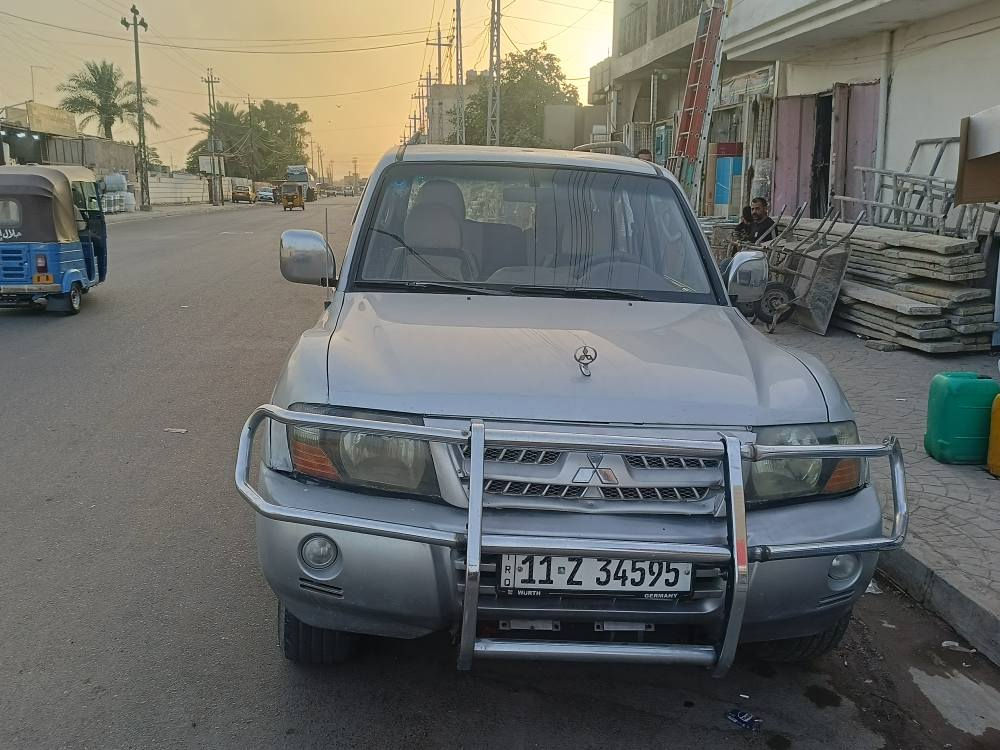 سيارة بايجيروا 2004 بيها قطعتين صبغ  كير و مكينة خير من الله المكان بغداد منطقة العماري  وبيها مجال حك الجيه *********** بغداد, العراق
