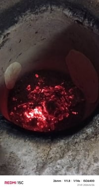 خبز تنور • طين • حطب
