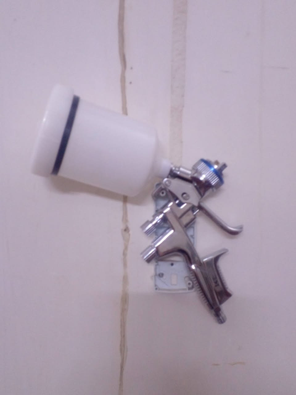 متوفر مسدس رش صبغ سيارات تصدير اوربي  السعر ٧٠ الف و يوجد توصيل جميع المحافظات
***********
