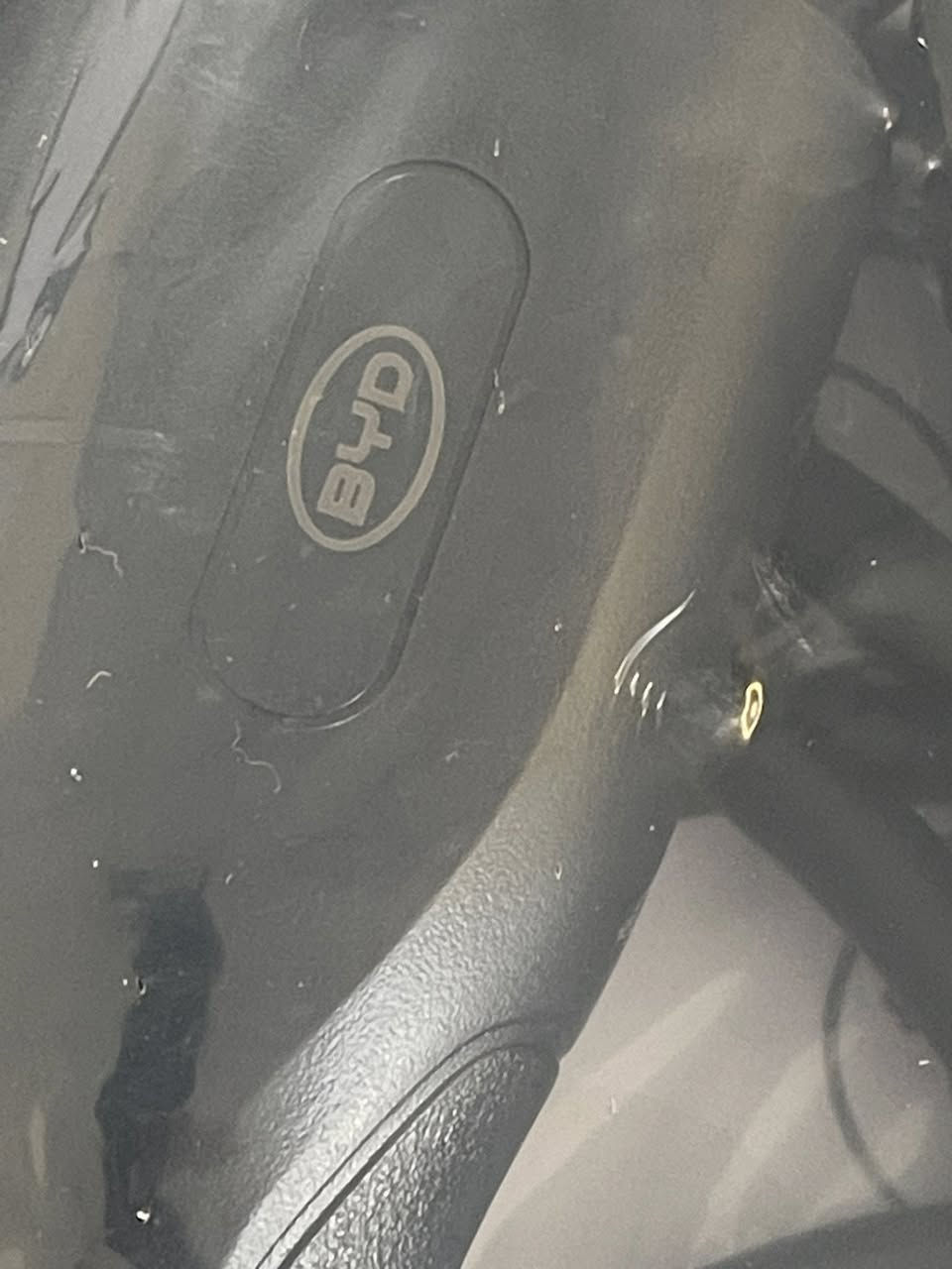 سلام عليكم عدي  شاحنه بي واي دي  تشحن كل السيارات  جديده بالجيس الي تشتغل بدون ايرث 
كبل ع كهرباء 
اخذتها لسياره مالتي و مالتي طلع بيها وحده 
اخذتها ٨٠ الف 
موجود عدي توصيل لكل العراق و للي يحب يجي ياخذها من يمي مكاني بالكاظميه


**إذا كنت صاحب هذا الإعلان وتريد حذفه لأي سبب، رجاءا أرسل رسالة إلى الدعم الفني**